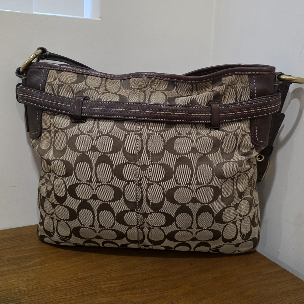 Coach Brown Signature Canvas Shoulder Bag with Gold Hardware - Picture 7 of 14